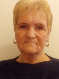 Marika, 68 �ves t�rskeres� n�, K�taj
