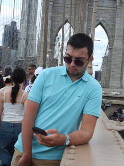 D�niel, 21 �ves t�rskeres� f�rfi, Budapest
