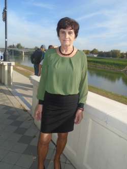 Marika, 73 �ves t�rskeres� n�, Kis�jsz�ll�s