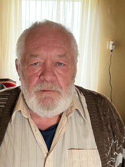 J�nos, 71 �ves t�rskeres� f�rfi, Kaszaper
