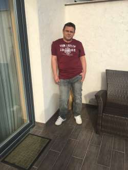Robi, 57 �ves t�rskeres� f�rfi, P�cs