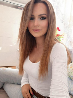 Val�ria, 29 �ves t�rskeres� n�, Zalaegerszeg