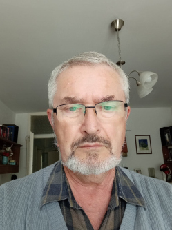 Ervin, 84 �ves t�rskeres� f�rfi, Sz�kesfeh�rv�r
