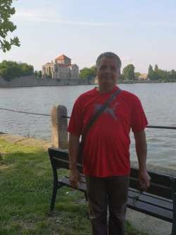 Lajos, 65 �ves t�rskeres� f�rfi, B�k�scsaba