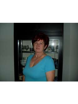 Kati, 66 �ves t�rskeres� n�, Ny�regyh�za