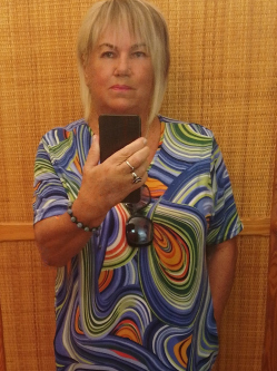 Gitka, 69 �ves t�rskeres� n�, Miskolc