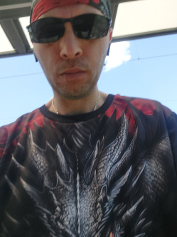 Gy�rgy, 40 �ves t�rskeres� f�rfi, T�pi�szentm�rton