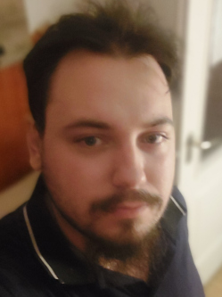 M�t�, 26 �ves t�rskeres� f�rfi, Salomv�r
