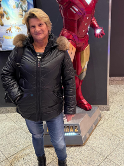 Kata, 58 �ves t�rskeres� n�, Enying