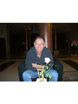 J�nos, 67 �ves t�rskeres� f�rfi, M�r