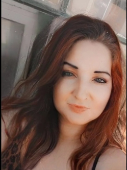 Viki, 42 �ves t�rskeres� n�, Beretty��jfalu