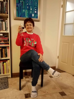 T�mea, 61 �ves t�rskeres� n�, Mosonmagyar�v�r