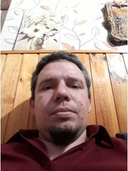 Gerg�, 39 �ves t�rskeres� f�rfi, S�rospatak