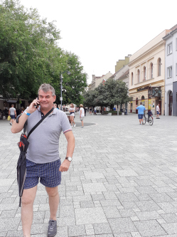 L�szl�, 61 �ves t�rskeres� f�rfi, Budapest