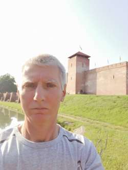 S�ndor, 65 �ves t�rskeres� f�rfi, Kecskem�t