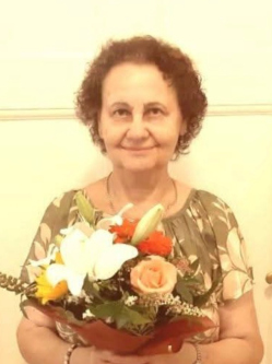 Kati, 71 �ves t�rskeres� n�, Szeged