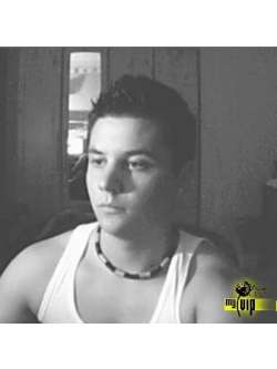 G�bor, 35 �ves t�rskeres� f�rfi, Tata
