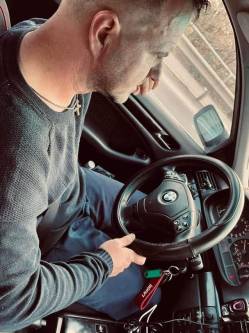 Istv�n, 46 �ves t�rskeres� f�rfi, Erd�b�nye