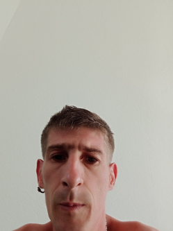 Norbert, 40 �ves t�rskeres� f�rfi, B�ly