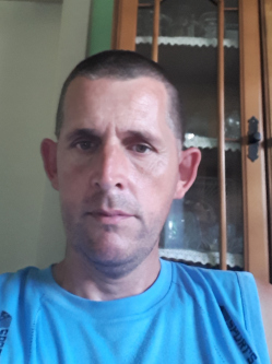 Peti, 44 �ves t�rskeres� f�rfi, Csorna