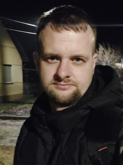 Tomika, 43 �ves t�rskeres� f�rfi, T�r�kszentmikl�s