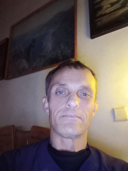Kov�cs Istv�n L�szl�, 54 �ves t�rskeres� f�rfi, Hajd�dorog