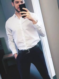 Henrik, 35 �ves t�rskeres� f�rfi, B�k�sszentandr�s