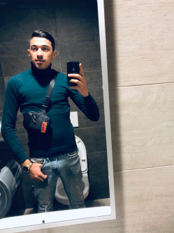 Csaba, 21 �ves t�rskeres� f�rfi, P�cs