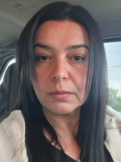 T�mea, 46 �ves t�rskeres� n�, L�rinci