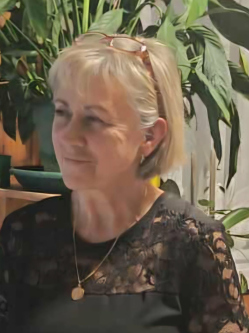 Zsuzsanna, 64 �ves t�rskeres� n�, K�szeg