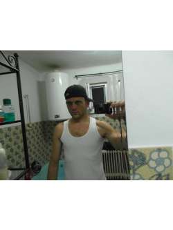 Attila, 43 �ves t�rskeres� f�rfi, Encs