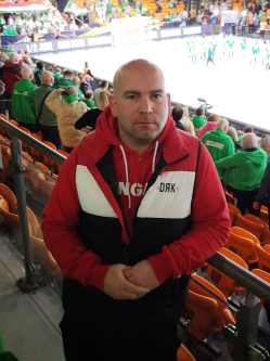 Endre, 43 �ves t�rskeres� f�rfi, Iv�n