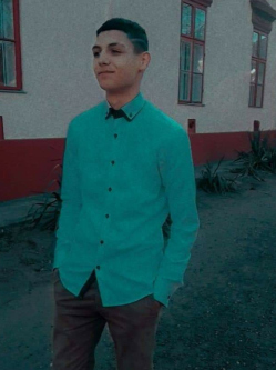 Martin, 20 �ves t�rskeres� f�rfi, Tiszak�cske