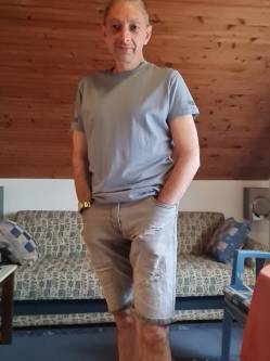 L�szl�, 48 �ves t�rskeres� f�rfi, Tordas