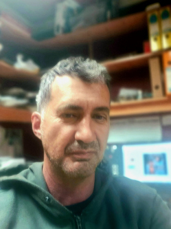 Zsolt, 53 �ves t�rskeres� f�rfi, Napkor