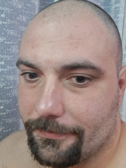 M�rk, 34 �ves t�rskeres� f�rfi, Ny�regyh�za
