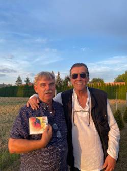 Arpad, 68 �ves t�rskeres� f�rfi, Ajak