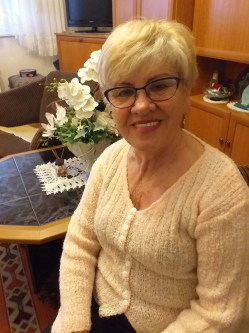 Erzs�, 72 �ves t�rskeres� n�, Kisv�rda