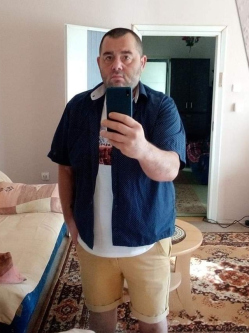 David, 40 �ves t�rskeres� f�rfi, Eger