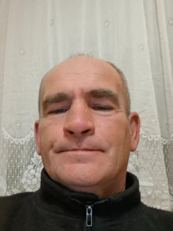 Zsolt, 51 �ves t�rskeres� f�rfi, Tuzs�r