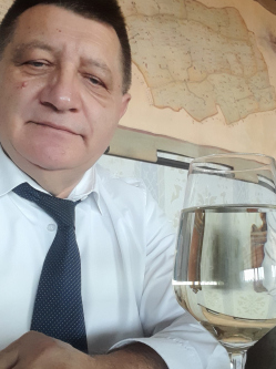J�zsi, 66 �ves t�rskeres� f�rfi, Bicske