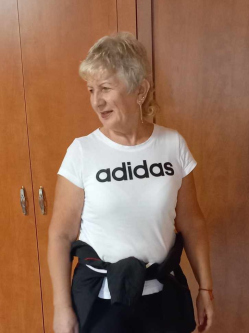 M�ria, 70 �ves t�rskeres� n�, Salg�tarj�n