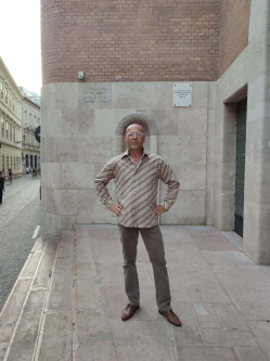 Viktor, 59 �ves t�rskeres� f�rfi, V�c