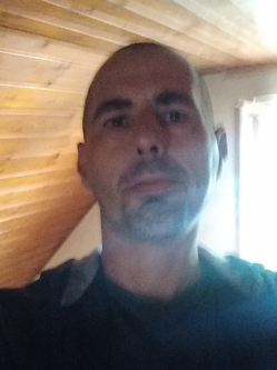 G�bor, 51 �ves t�rskeres� f�rfi, Budapest