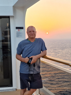 Alex, 60 �ves t�rskeres� f�rfi, �szak-Amerika (USA)