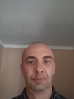 Istvan, 48 �ves t�rskeres� f�rfi, Telekes