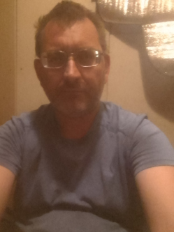 Kriszti�n, 48 �ves t�rskeres� f�rfi, Pom�z