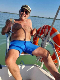 Ferenc, 74 �ves t�rskeres� f�rfi, Balatonkereszt�r