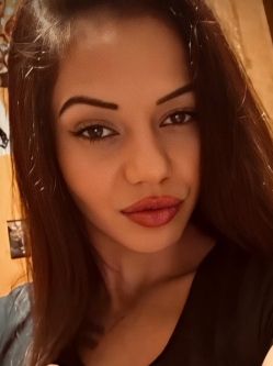 Maja, 31 �ves t�rskeres� n�, Als�dobsza