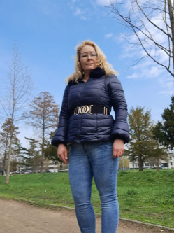 MILI, 53 �ves t�rskeres� n�, Bakonycsernye